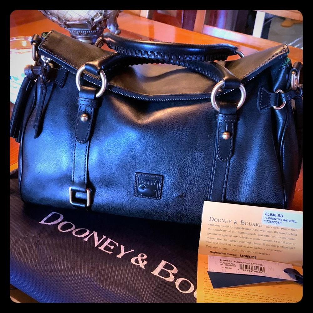 ✨SOLD✨ Dooney and Bourke Florentine Medium Satchel
